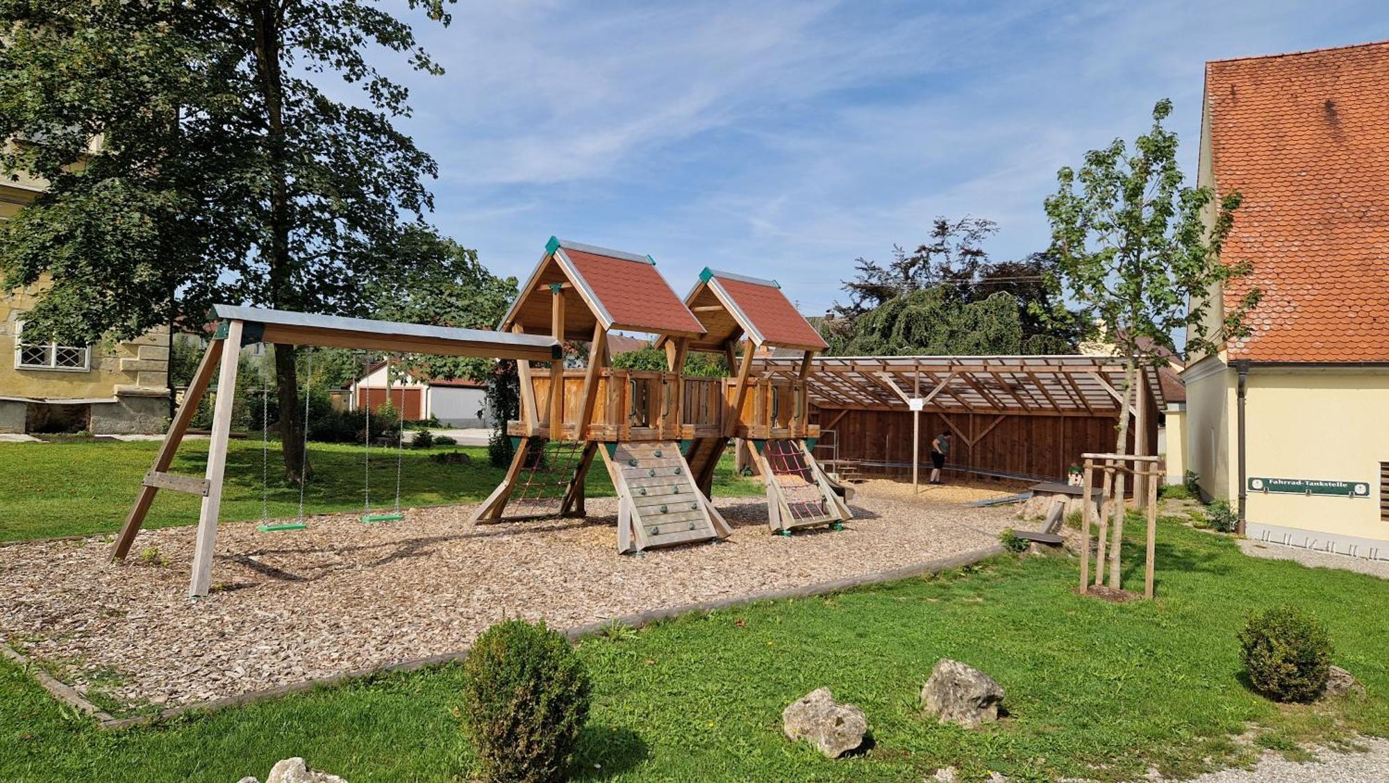 Autenrieder Brauereigasthof Ichenhausen Bagian luar foto
